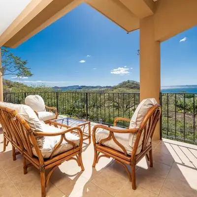 Vida de la Paz 4 - Oceanview Condo