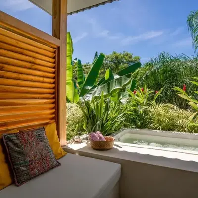 Botanika Suites