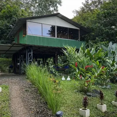 Tropical Quiet Retreat