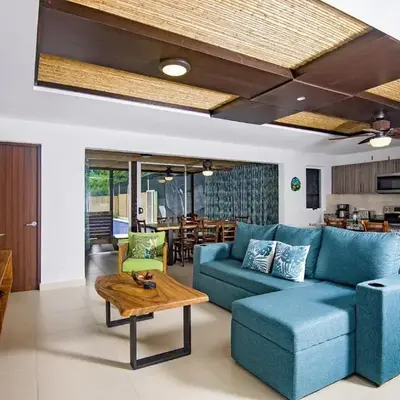 Amazing home with private pool & high-speed Wi-Fi!