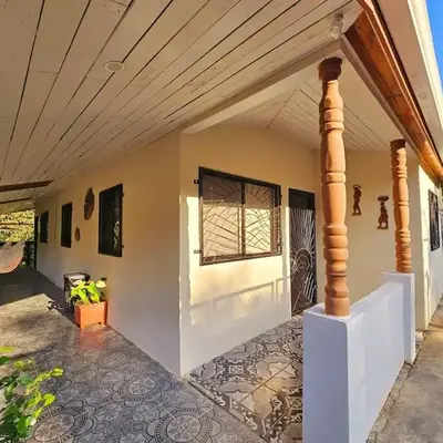 Casa Cariad Close to surfing lessons and more!