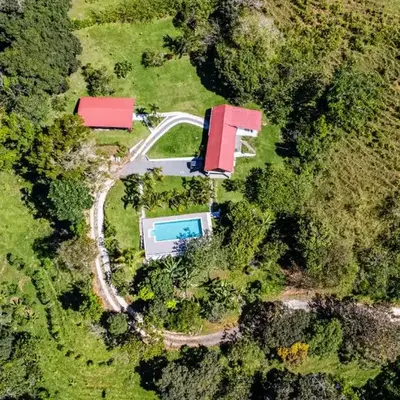 Finca Mango - 40 acre paradise