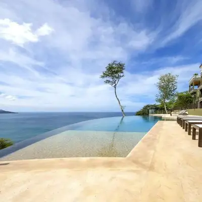 360 Splendor - Ocean-View Condo #204 in Luxury Flamingo-Complex