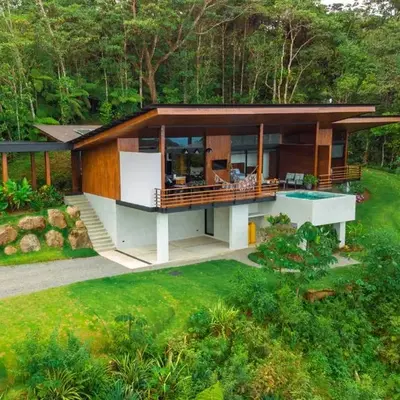 Villa Morpho - Luxury Jungle House at Ecolirios Green Community