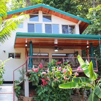 Casita Colibri–Mile to the Beach–Cable&Fiber Wifi!