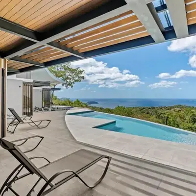 Luxurious Ultramodern Property with Private Suites
