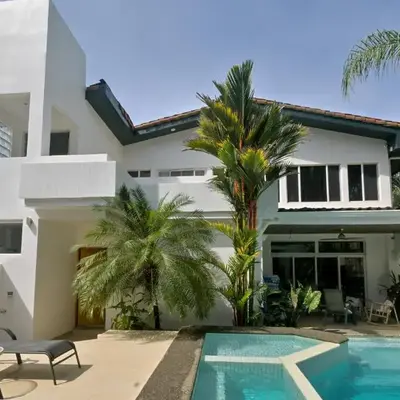 Luxury Beachfront Oasis - Hermosa Palms 50