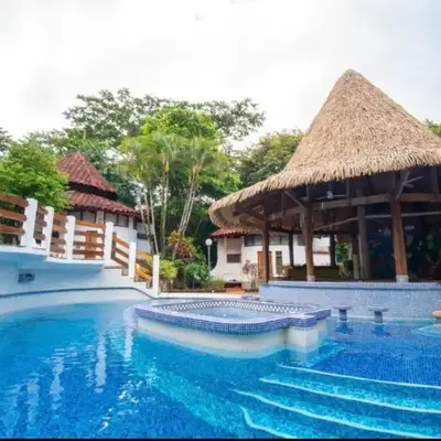 Mi Casa-stroll to the beach