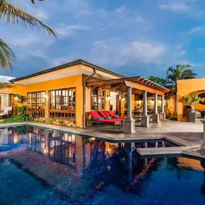 Exclusive Beachfront Villa Private Pool & BBQ