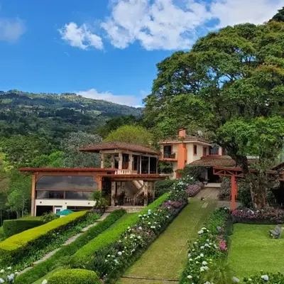 Finca Paraiso Mountain Retreat near San Jose Airport