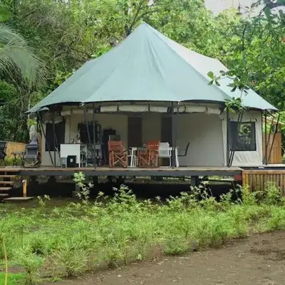 Safari tent with private pool close to Manuel Antonio Glamping 1