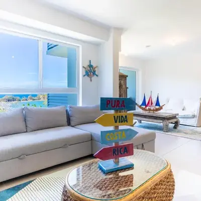 Deluxe Apt with Ocean View & Beach Access only 1 hour drive from San Jose