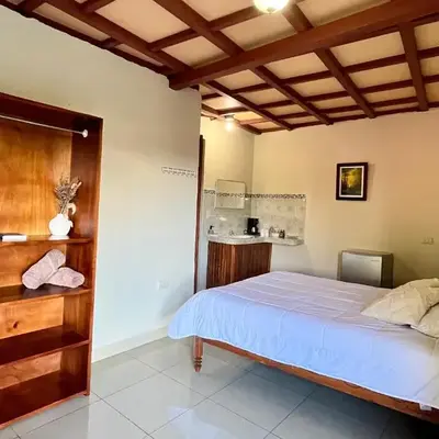 Los Tucanes Lodging