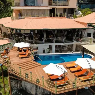 Issimo Suites (Adults Only)