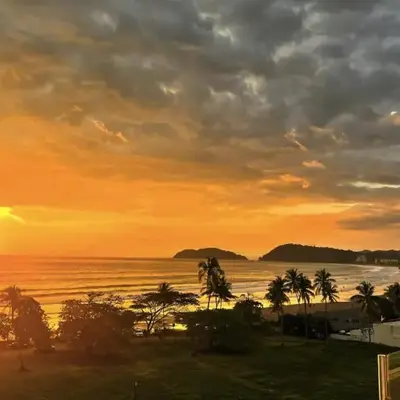 Ocean Views l Steps to Beach l Sunset 305