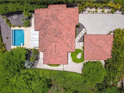 an overhead view of a house with a roof at Casa Rebanada De Vida in Brasilito