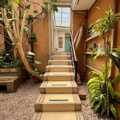 Gaudy's Hostel