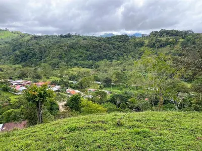 a view of a hill with a village on it at CANTO DEL RIO-Rivas- vista a la montaña- tranquilo in Rivas