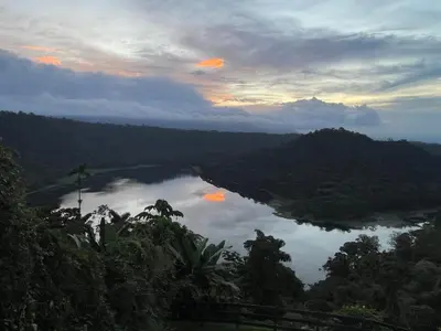 a view of a river in the middle of a valley at Volcan Hule Lodging in Río Cuarto