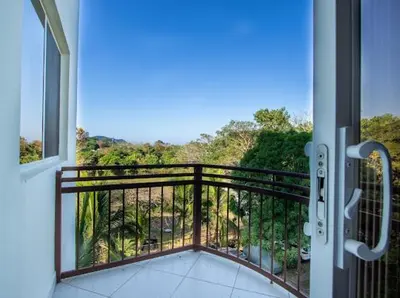 Gallery image of La Torre Bay Herradura Beach Condo in Herradura