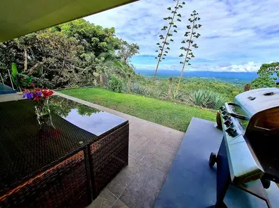 Gallery image of luxury contemporary jungle villa in Quepos
