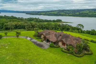 an aerial view of a house with a lake at Casa Shamrock Duplex 2 in Unión