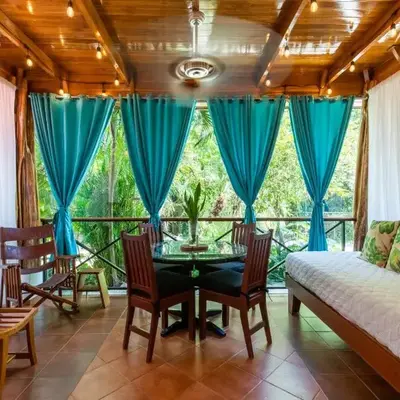 Namaste Beach Bungalow 1 BDR Loft 4 Min to Beach