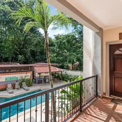 3-BD Beauty with Pool Near Beach