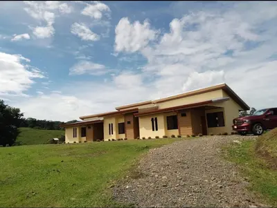 Gallery image of Arenal Mason Retreat in San Ramón