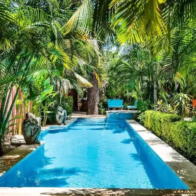 Lush Jungle Paradise - Walk to Beach