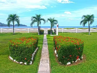 Gallery image of Beachfront Condo, Ocean View, Pool & Pacific Beach in Playa Flamingo