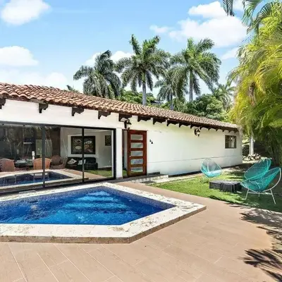 Spacious Villa Retreat in Private Resort