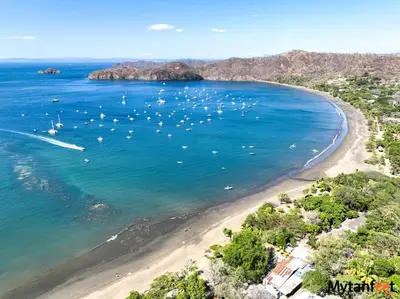 an aerial view of a beach with boats in the water at Sweet Torres Estudio 2pers in Coco