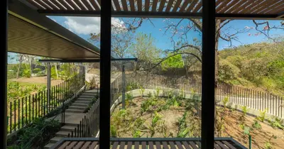 Gallery image of BEE Suites San José - Santa Ana in San José