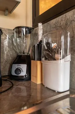 a blender sitting on top of a counter at Cabaña Timarama in Fortuna