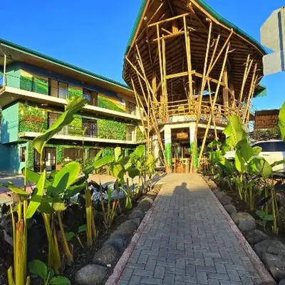 Bonding Coffee Roaster Café & Hotel