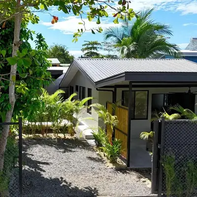 Private Tail House centre Uvita