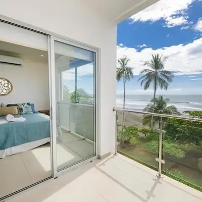 Beautiful beachfront condo