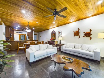 Gallery image of La Esquina 1 Langosta- 2 Bedroom Luxury Condo in Tamarindo