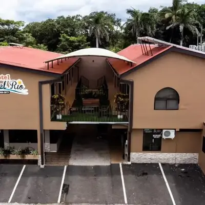 HOTEL DEL RiO
