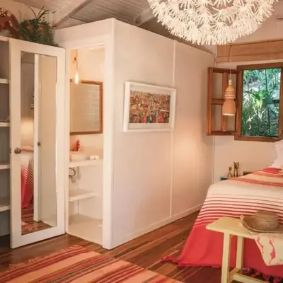 Surf Casitas - High Tide Bungalow
