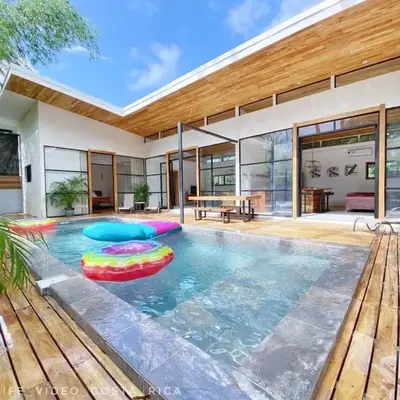 Villa Primavera Santa Teresa Center- walking distance to the beach