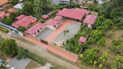 an overhead view of a house with a pool at Quinta Issazu in Juntas
