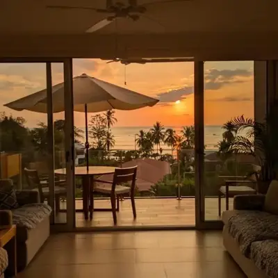 Beachfront Condo Stunning Views