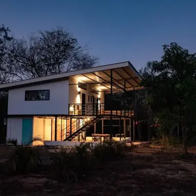 Casa Del Oeste