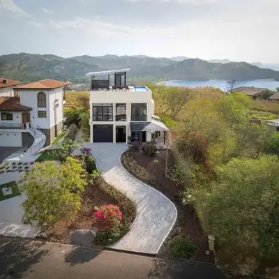 Casa Buena Vista with Incredible Ocean Views