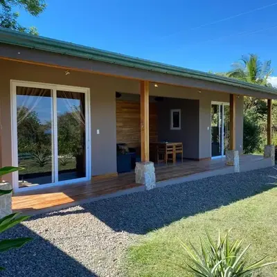 Casa Heliconia - Gorgeous Garden Home in Delicias