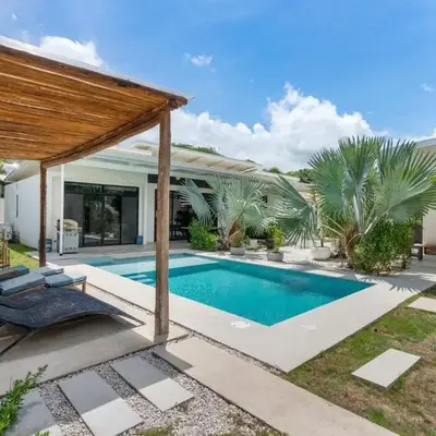 Sprawling Modern Property with a Tranquil Outdoor Living Space swimming pool and a private Casita