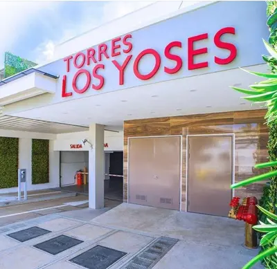 a store with a sign that reads forces los at Luxury Escape 1 Bedroom & 1 Bathroom c404 Tly in San José