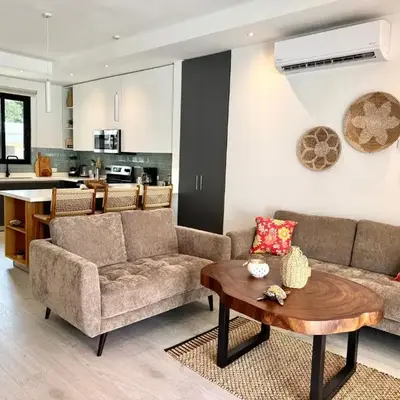 Grandy Oasis Villa with Private Pool